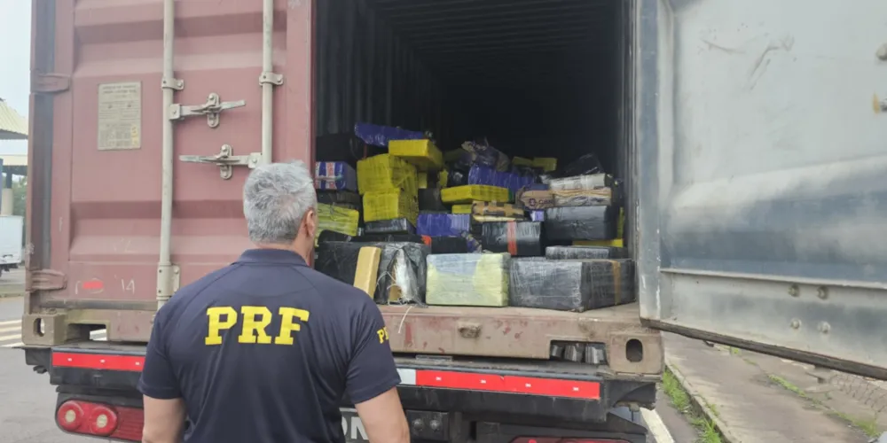 A ocorrência é a maior apreensão de drogas realizada pela PRF no Paraná em 2026