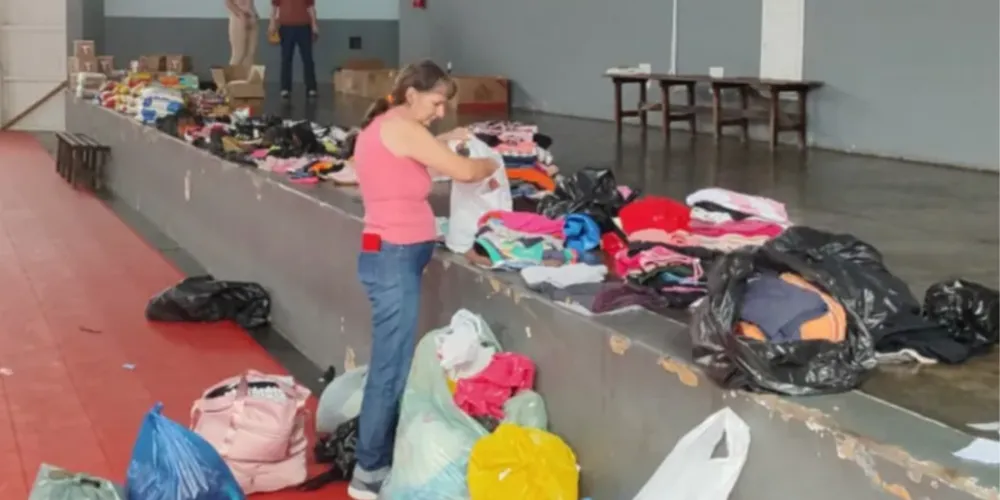 Doações estão sendo recolhidas por equipes da Prefeitura