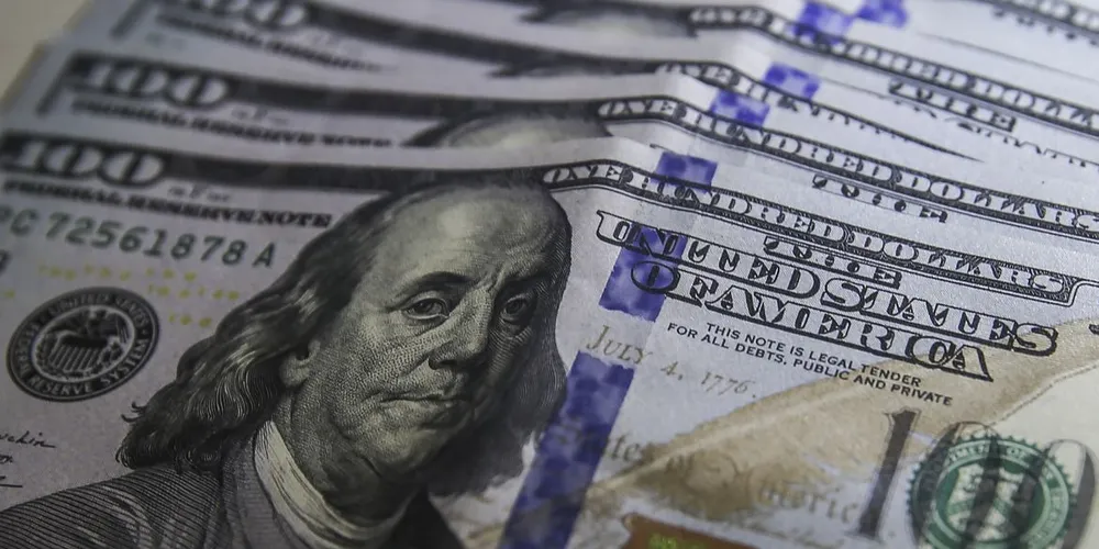 O Ibovespa avançou 0,90%, aos 167.830,27 pontos, interrompendo uma sequência de 11 pregões consecutivos de queda, a mais longa desde 2023.