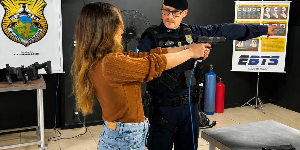 O estande contempla modalidades de tiro estático e também o módulo de tomada de decisão, com situações baseadas na vida real