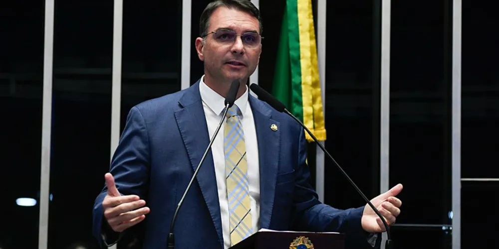 O caso tem como base uma postagem feita por Flávio Bolsonaro em 3 de janeiro na rede social X