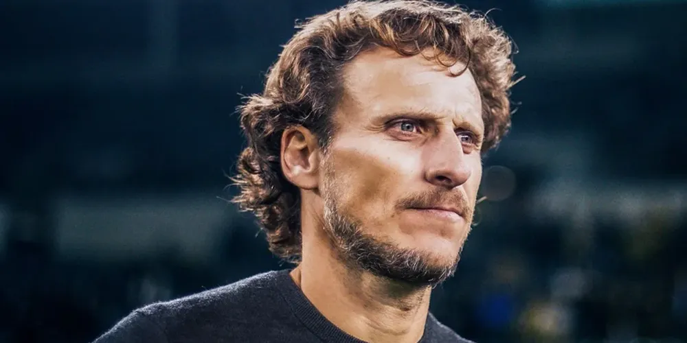 Diego Forlán, treinador do Uruguai  • Reprodução/X