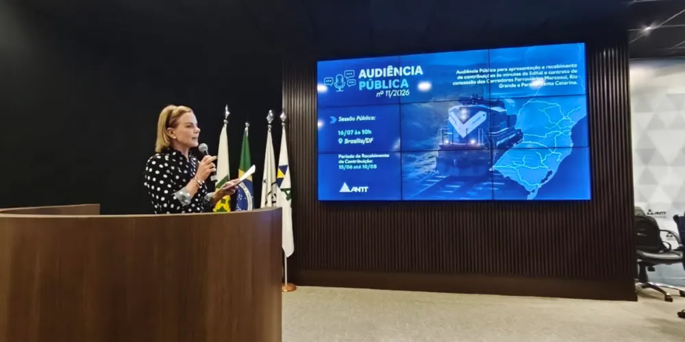 Gleisi Hoffmann em audiência da ANTT