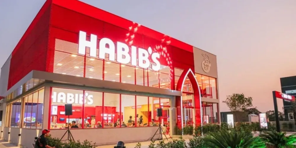 Unidade da rede de lanchonetes Habib's, controlada pelo Grupo Gennius