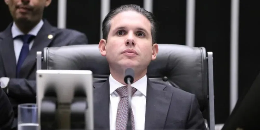 Motta deixou claro que a Casa seguirá a pauta previamente divulgada e que não haverá inclusão de temas controversos sem debate prévio entre as lideranças