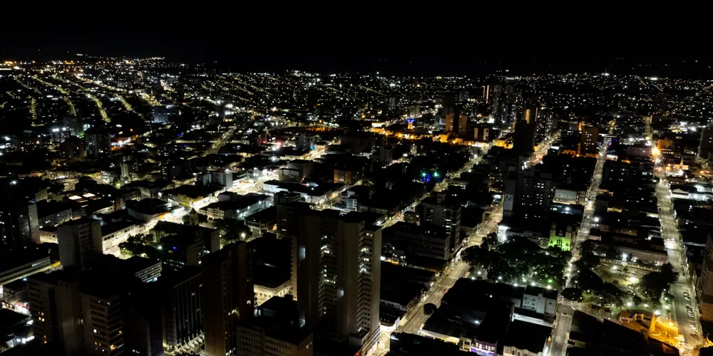 Lâmpadas de tecnologia LED iluminam mais e consomem menos energia