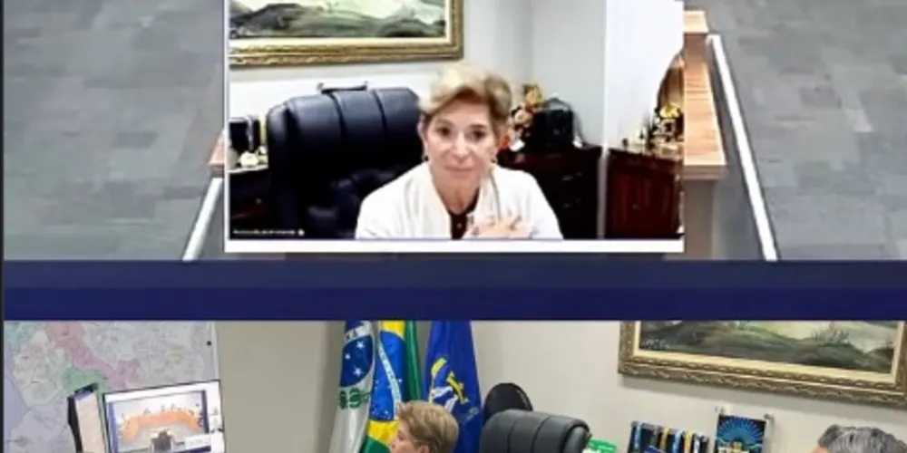Única chefe de Executivo municipal a se manifestar no encontro, Elizabeth condicionou a manutenção do Aeroporto