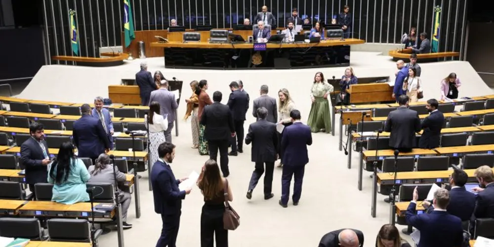 Projeto foi aprovado pelos deputados em sessão do Plenário