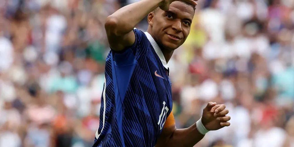 Mbappé chegou a 10 gols e foi o quarto jogador na história a alcançar este número