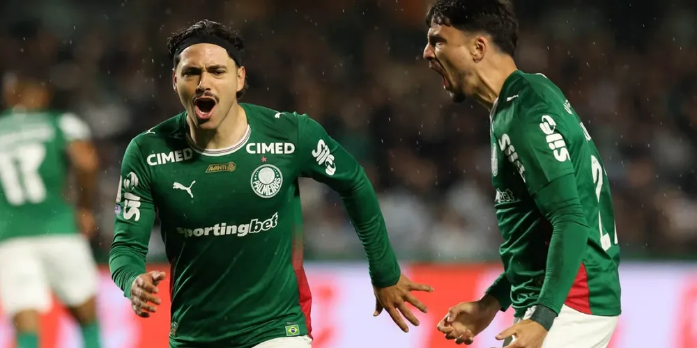 Com o resultado, o Palmeiras vai a 44 pontos e segue isolado na liderança