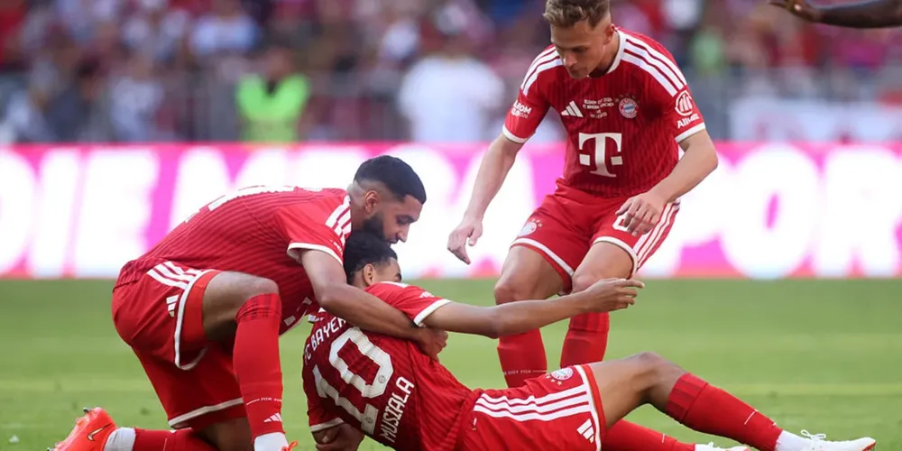 Jamal Musiala desmaia em campo