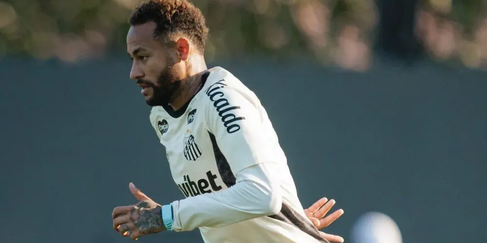Neymar treina no Santos