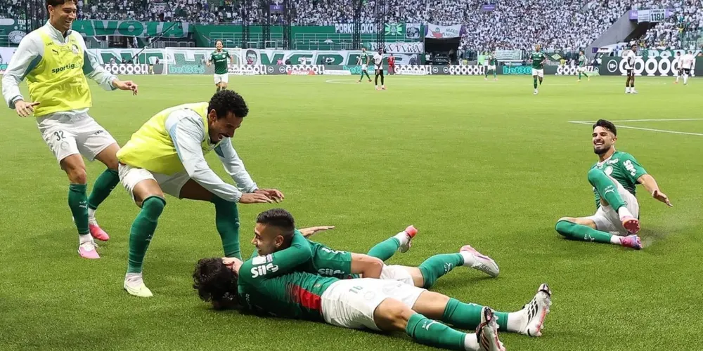 Palmeiras goleou o Vasco pela 24ª rodada do Campeonato Brasileiro