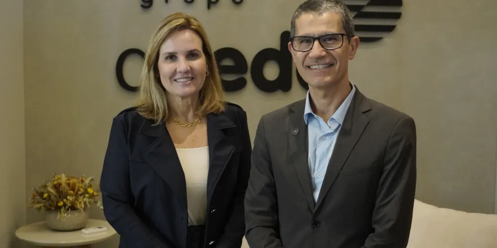 Reitor Ivo Demiate e vice-reitora Adriana Campagnoli assumem a gestão da UEPG até 2030