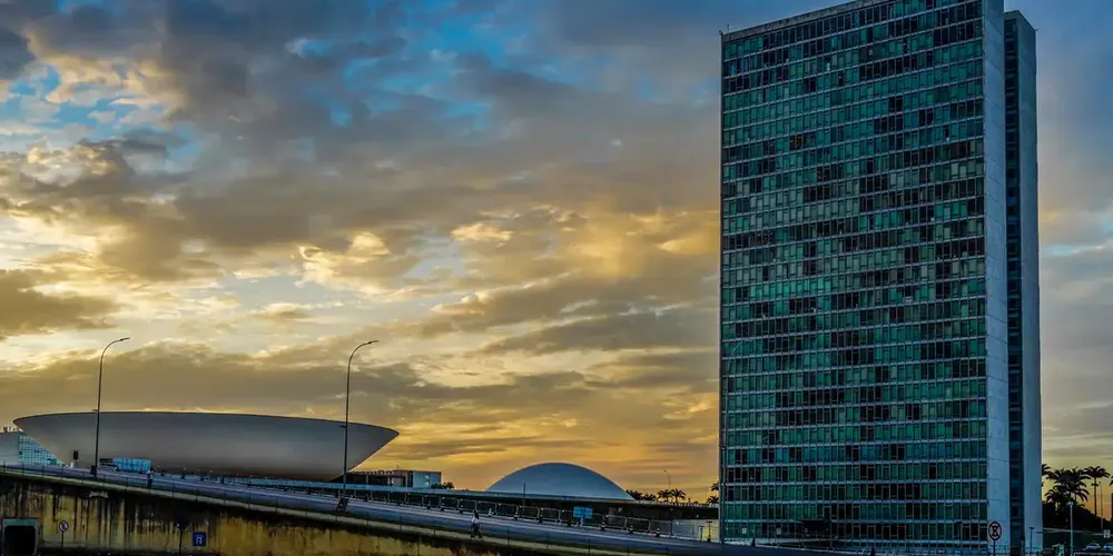 O texto agora vai para votação no Senado
