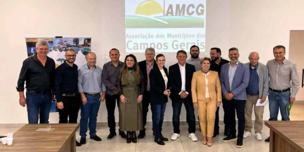 Encontro reúne prefeitos dos Campos Gerais para discutir demandas regionais