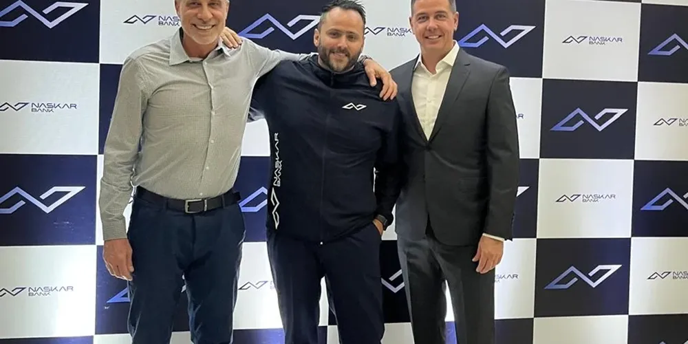 Maurício Jahu, à esquerda, e Rogério Vieira, à direita, são diretor e presidente da 7Trust, respectivamente