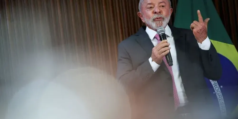 A declaração de Lula ocorre um dia depois de o Ministério das Relações Exteriores negar o visto de dois funcionários norte-americanos