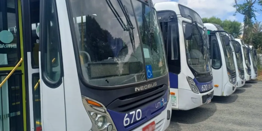 Ônibus do transporte coletivo de Irati