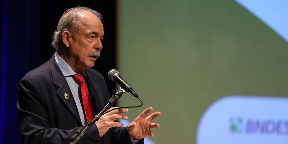Para o presidente da instituição, Aloizio Mercadante, os resultados do primeiro semestre foram bastante positivos