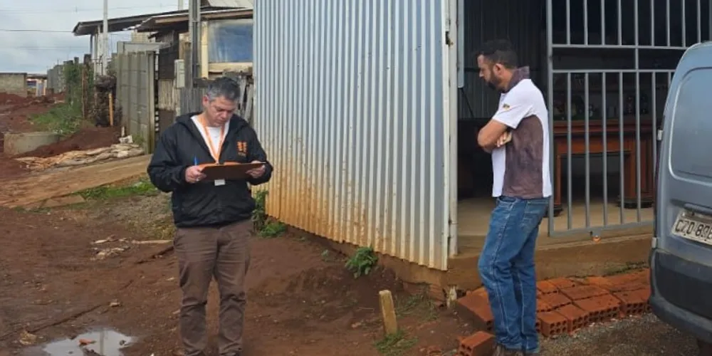 A Prefeitura também contratou uma empresa especializada para elaborar os projetos de rede de distribuição de água e esgotamento sanitário do bairro