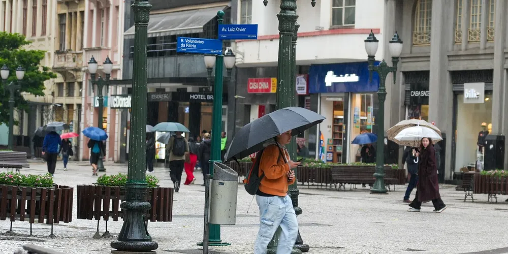 A chuva voltou ao Estado nesta semana e segue até segunda-feira (10), prevê o Simepar - Sistema de Tecnologia e Monitoramento Ambiental do Paraná