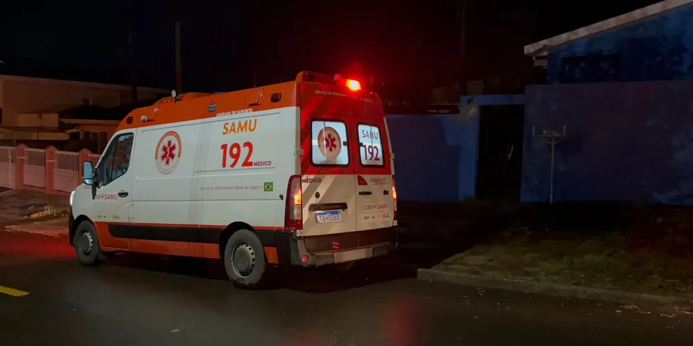 A situação foi percebida quando os moradores da casa da frente retornaram de um culto religioso e encontraram a idosa caída já em óbito