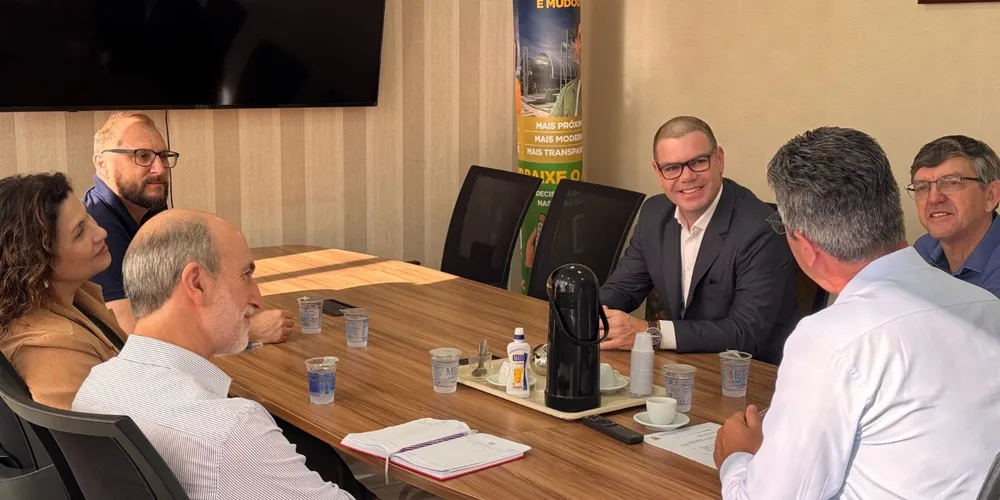 Reunião foi realizada nessa quarta-feira (19)