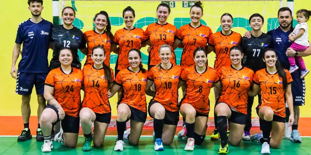 O principal resultado de Ponta Grossa em Paranaguá veio com o handebol feminino, que conquistou o título da fase macrorregional Série Prata