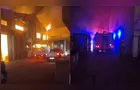 Incêndio de grandes proporções destrói parte de fábrica de móveis em Curitiba