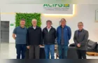 Acipg recebe bispo e discute tombamento de igrejas, réplica da Catedral e projetos