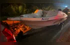 Quadrilha armada invade chácara, amarra vítimas e rouba veículos e lancha em Guaratuba