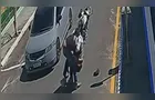 Discussão de trânsito termina em briga no meio da rua em Castro