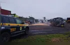 Ônibus bate na traseira de carreta e deixa 14 feridos na BR-376 em Ortigueira