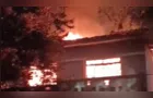 Casa fica completamente destruída após incêndio no Jardim Carvalho