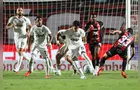 Debaixo de muita chuva, Vitória supera Botafogo por 1 a 0 pelo Brasileirão