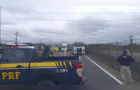 Queda de poste interdita totalmente a BR-277 em São José dos Pinhais