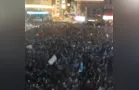 Argentinos lotam Avenida em Buenos Aires após classificação à final