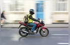 Trabalhe como motofretista em Ponta Grossa; confira as vagas desta quinta