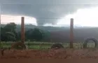 Vídeo de morador registra dois vórtices durante tornado em Piraí do Sul