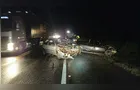 Motoristas ficam feridos após colisão frontal na BR-277