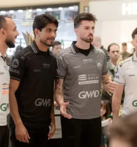 Ação acontece no Shopping Plaza Campos Gerais e no Shopping Palladium