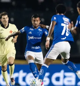 Lance de Vasco x Cruzeiro pelo Brasileirão