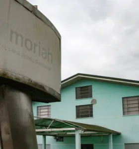 Hospital Anna Fiorillo Menarim está com dez leitos da UTI interditados pela Vigilância Sanitária