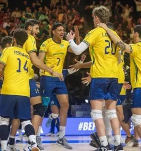 Seleção masculina busca classificação para a próxima fase da VNL