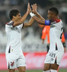 Com o resultado, o Botafogo segue com 30 pontos e está na 11° colocação