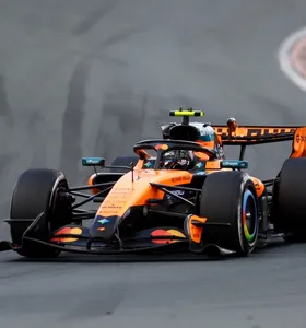 O piloto Lando Norris venceu o Grande Prêmio da Holanda neste domingo (23)