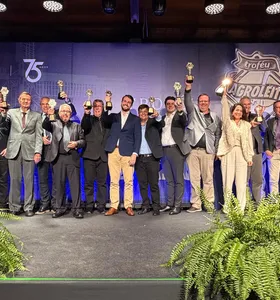 A premiação foi entregue durante o Agroleite 2026, em Castro (PR)