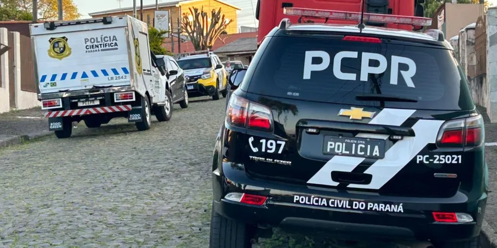 Três pessoas que estavam relacionadas à ocorrência foram detidas e encaminhadas pela Polícia Civil à Delegacia de Polícia