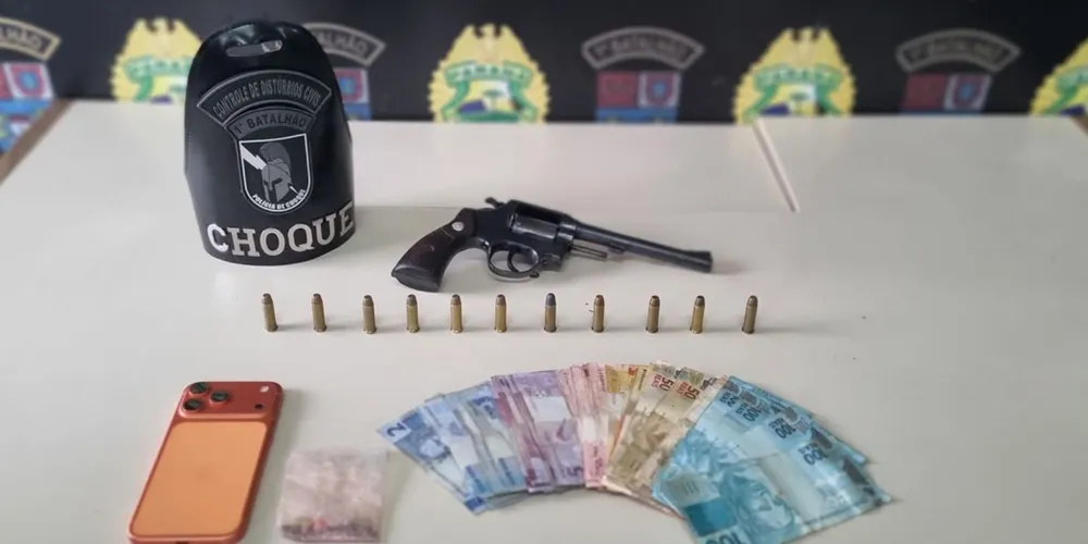 A suspeita foi presa e encaminhada para a 13ª Subdivisão Policial (13ª SDP)